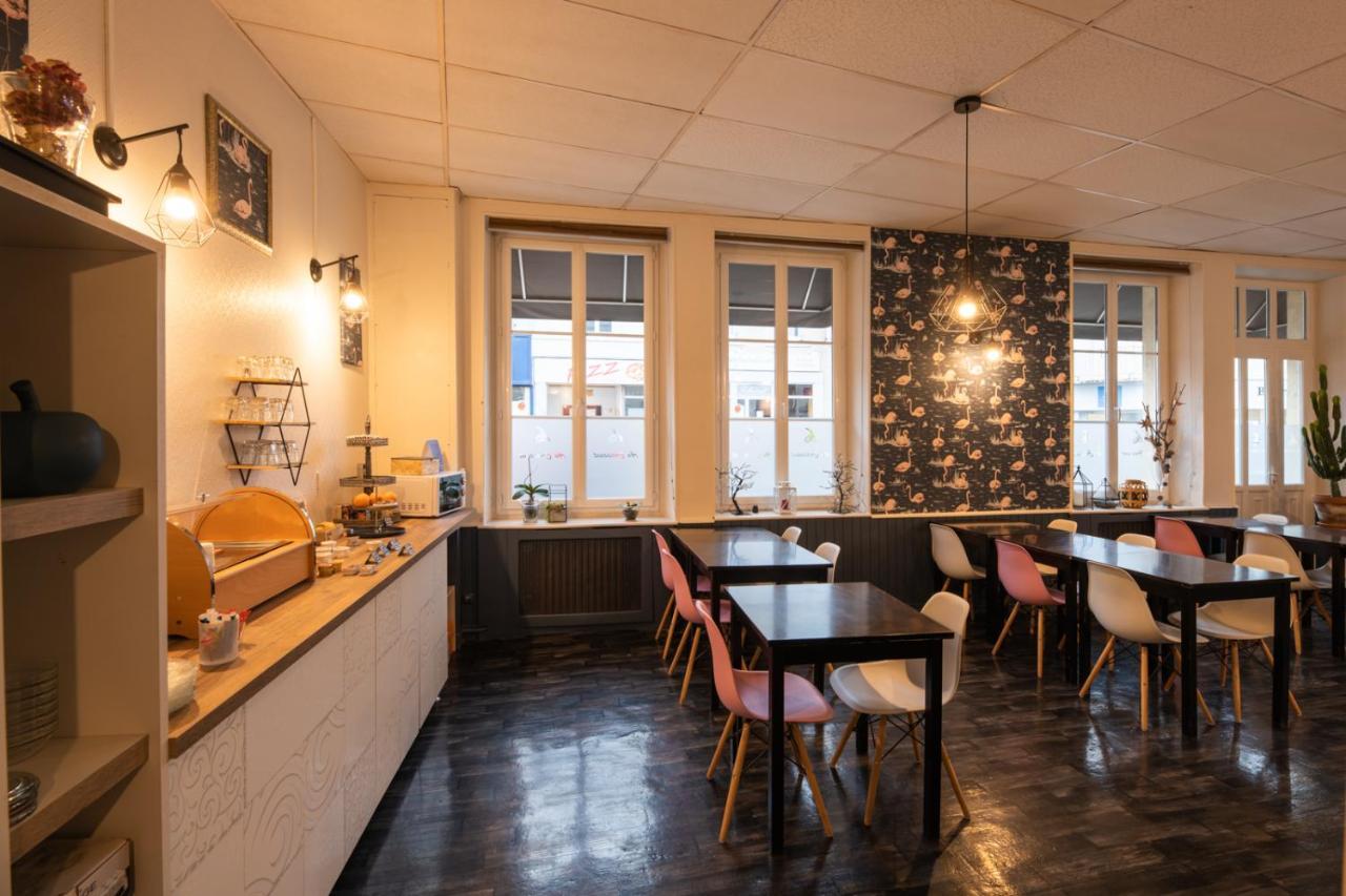 Logis Hotel Au Croissant Buzançais Eksteriør bilde