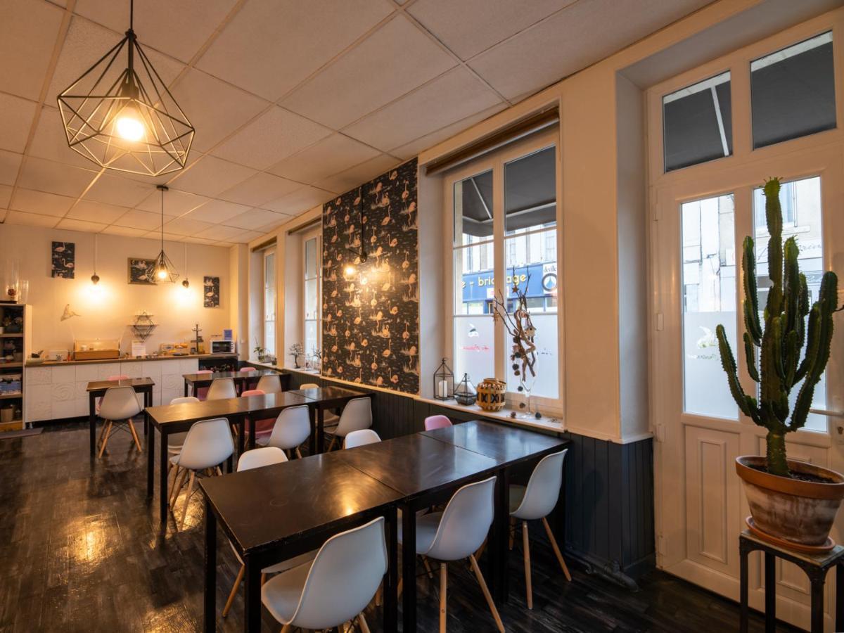 Logis Hotel Au Croissant Buzançais Eksteriør bilde