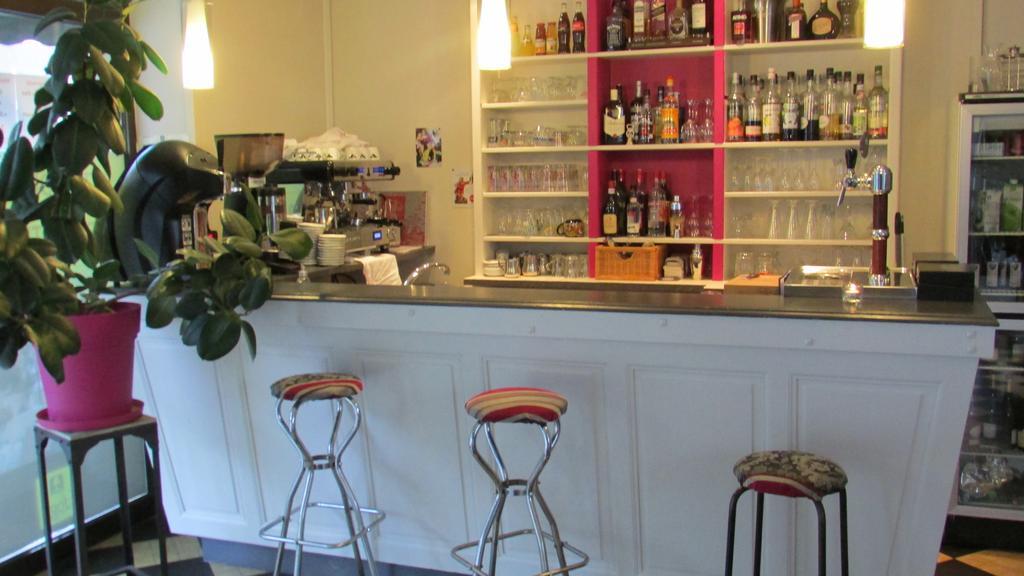 Logis Hotel Au Croissant Buzançais Eksteriør bilde